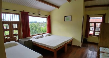 Satya Anand Cottage Pure Veg and Non Alcoholi-Coonoor Room Type - Pearls Three Guest Occupancy