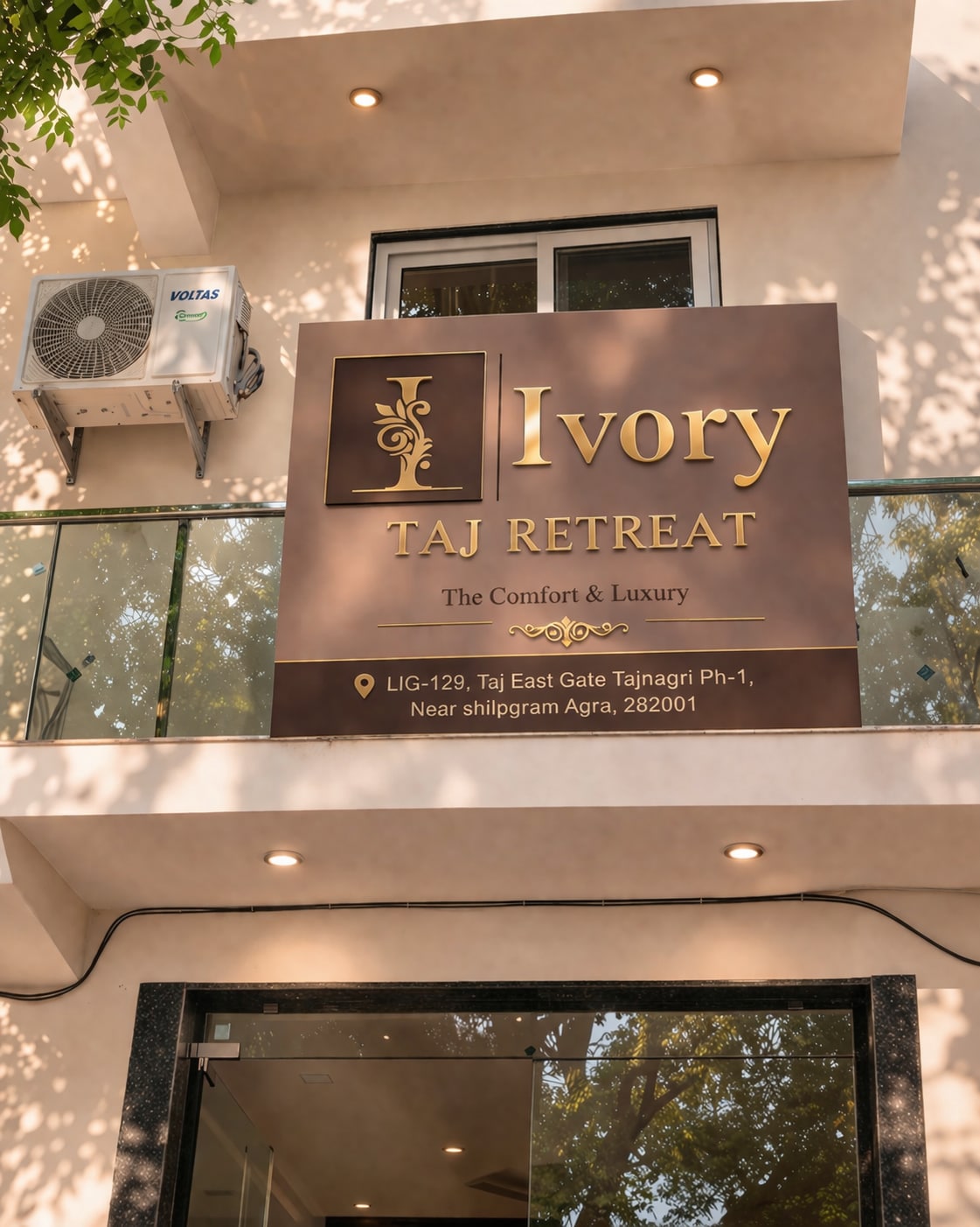 Ivory Taj Retreat - Tap to explore photos