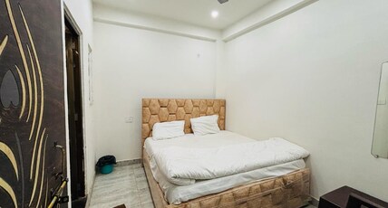 BNC Legacy Homestay Room Type - Ac double  bed room