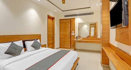 Hotel Fortuner Room Type - Premium Room with city View Hotel Fortuner Room Type - Premium Room with city View