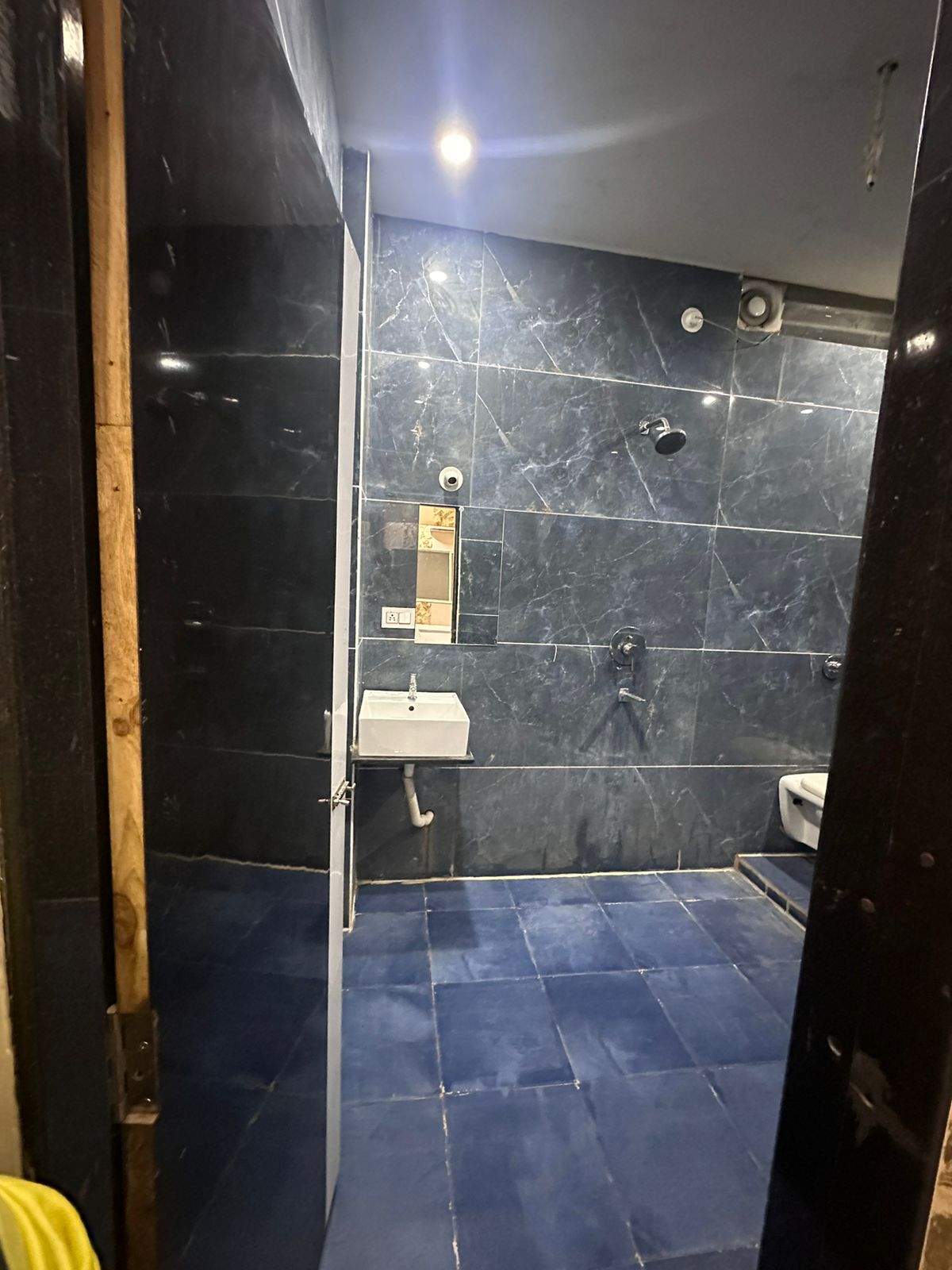 SDF HOTEL AND HOME STAY - Tap to explore photos