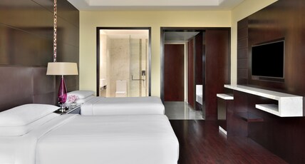 Jaipur Marriott Hotel Room Type - Deluxe Twin Room with Bathtub