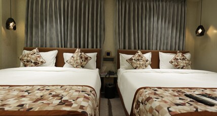 Hotel Sapphire 26 Room Type - DULUXE FAMILY ROOM