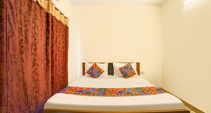 FabHotel SkyPix Room Type - Deluxe Room