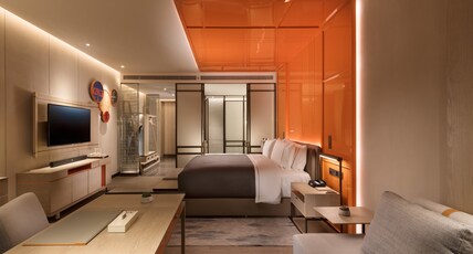 Canopy by Hilton Chengdu City Centre Room Type - KING DELUXE RM SKYLINEVIEW