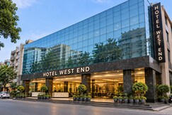 Hotel West End @ Delhi Airport By Luxury Group