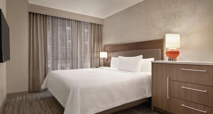 Home2 Suites by Hilton Chicago River North Room Type - 1 KING 1BDRM SUITE
