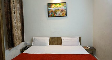 HOTEL PEARLINN Room Type - CLASSIC ROOM