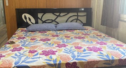 Sri sahithi grand stay Room Type - Bedroom 6