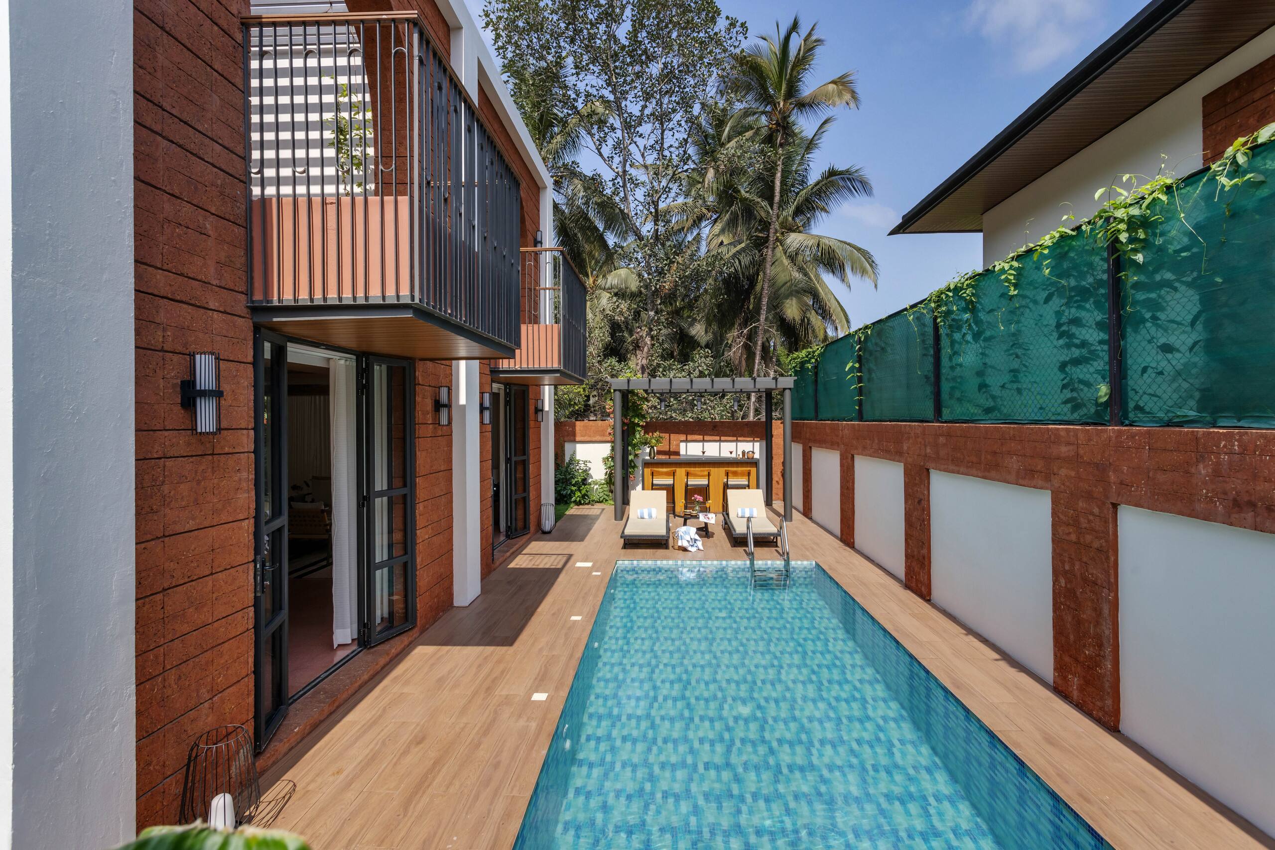 Opulent 4BHK Siolim Villa w Pool Bar Pool Table - Tap to explore photos