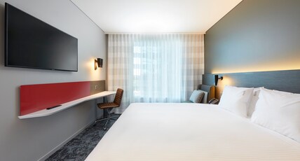 Holiday Inn Express Melbourne Southbank Room Type - 1 King Standard with Free Breakfast