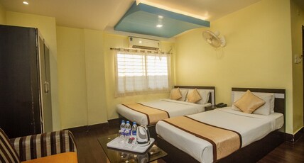 Hotel Sundaram Palace Room Type - Club Triple Bed