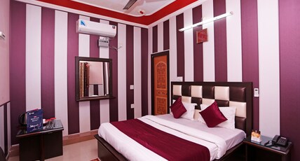 Hotel O Mehfil Hotel Room Type - Classic