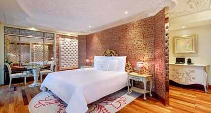 The Reverie Saigon - The Leading Hotels of the World Room Type - Romance Suite High Floor with Executive Lounge Access and Free Minibar The Reverie Saigon - The Leading Hotels of the World Room Type - Romance Suite High Floor with Executive Lounge Access and Free Minibar