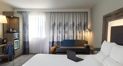 Novotel Ipswich Room Type - Updated superior with queen bed