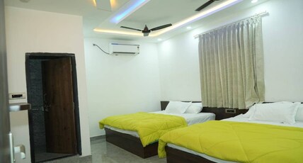 Hotel Kishan Kunj Room Type - DELUXE FAMILY ROOM