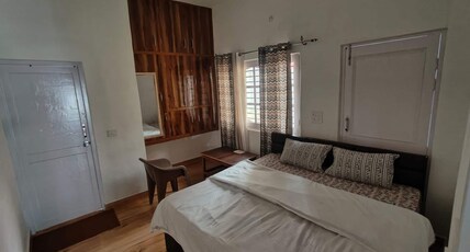MP Residency Homestay Room Type - Bedroom 1