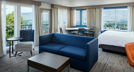 Holiday Inn Express Lewiston, an IHG Hotel Room Type - 1 King Suite Balcony