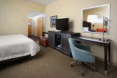 Hampton Inn by Hilton Martinsville