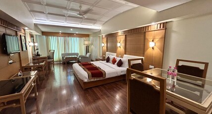 Hotel Babylon Inn Room Type - Executive King Bed Room