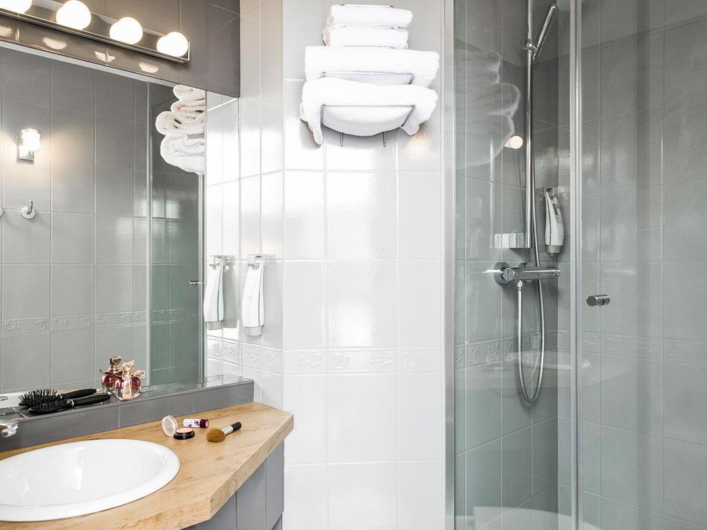 ibis Styles Chartres - Tap to explore photos