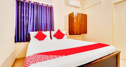 Hotel O IRA Comforts Room Type - Classic
