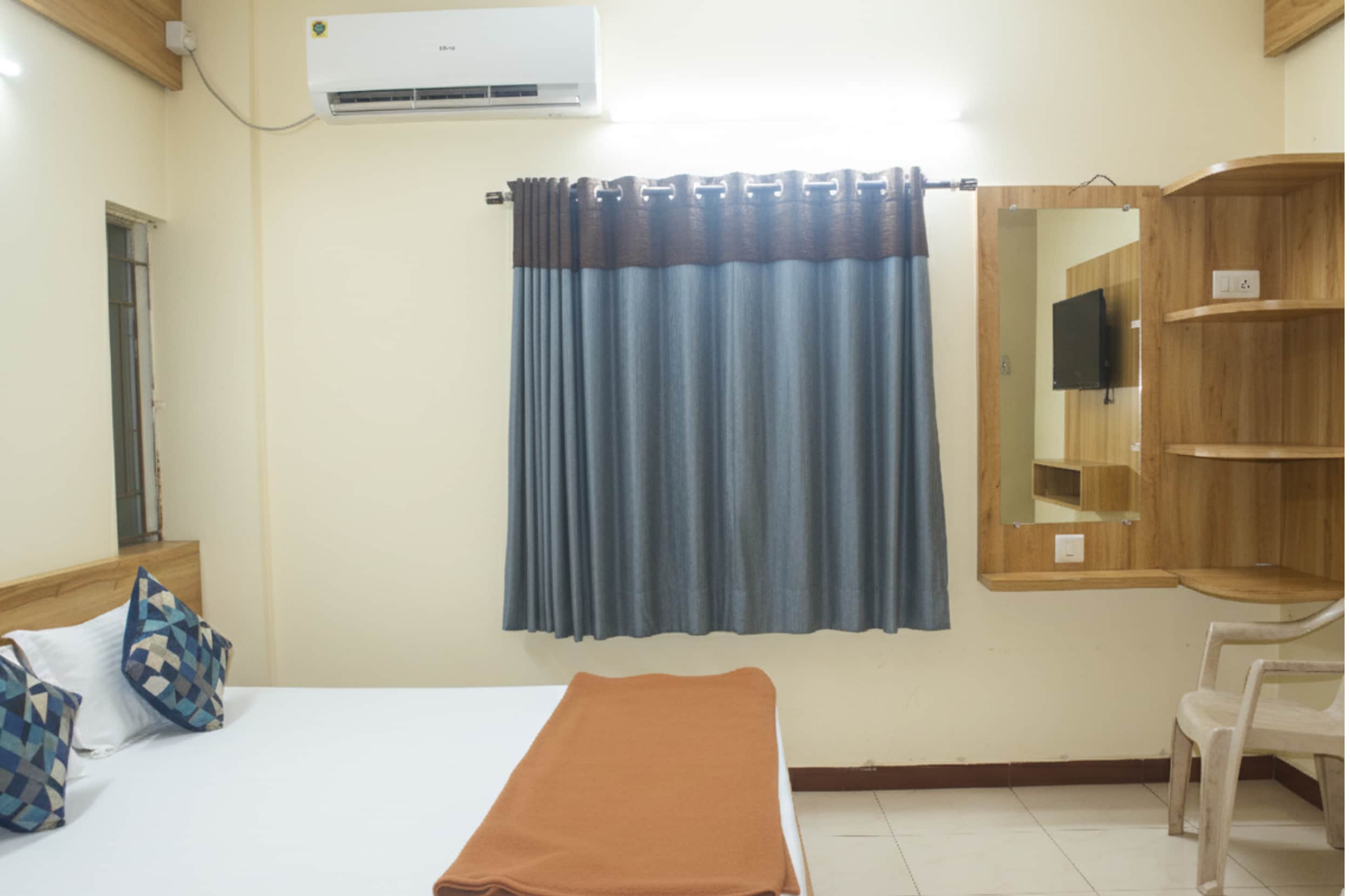 HOTEL RADHIKA SOMNATH - Tap to explore photos