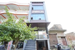 Raghav Inn