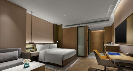 DoubleTree by Hilton Chengdu Riverside Room Type - KING DELUXE ROOM