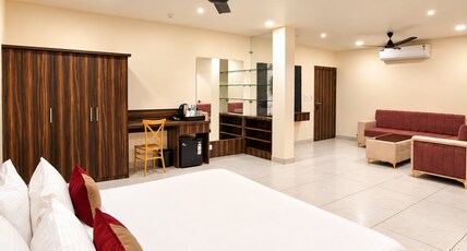 Aceotel Select Florence Ujjain Room Type - Ace Suite Room