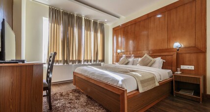 Reenam Hotel Room Type - Superior Deluxe Room