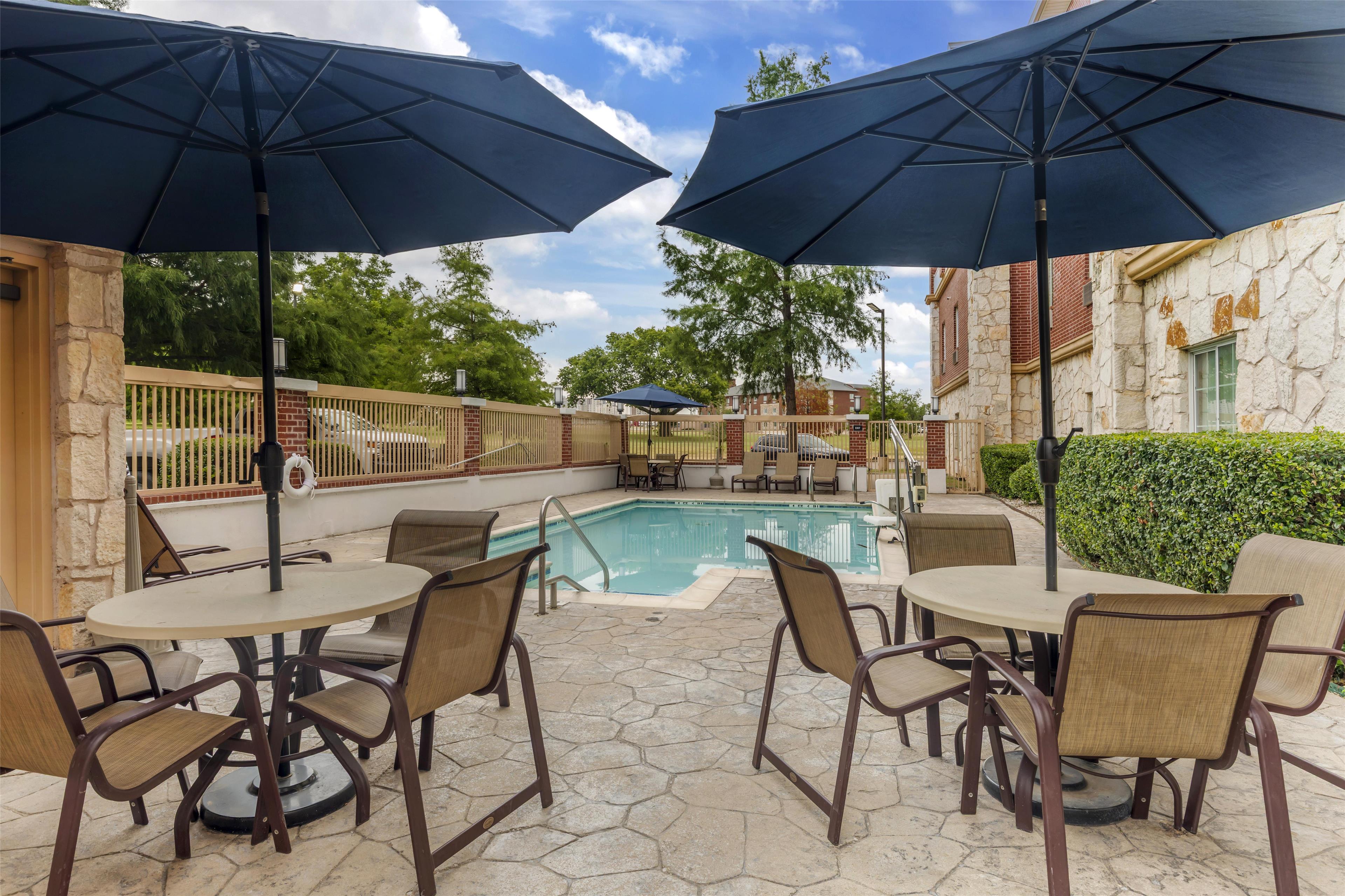 Best Western Red River Inn & Suites - Tap to explore photos