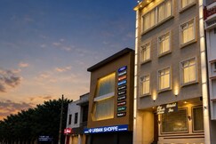 MOTIMAHAL INN, Haldwani - 500 meters from Haldwani Railway Station