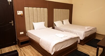 Hotel De Courtyard Room Type - TWIN ROOM