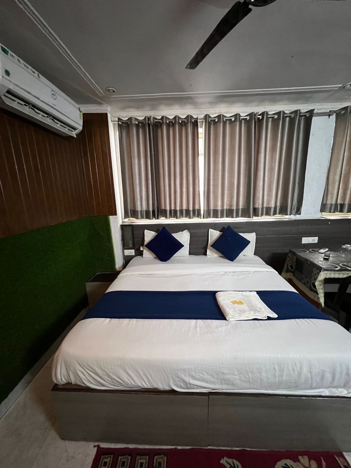 Hotel Devoy Inn by Namastexplorer Tapovan - Tap to explore photos