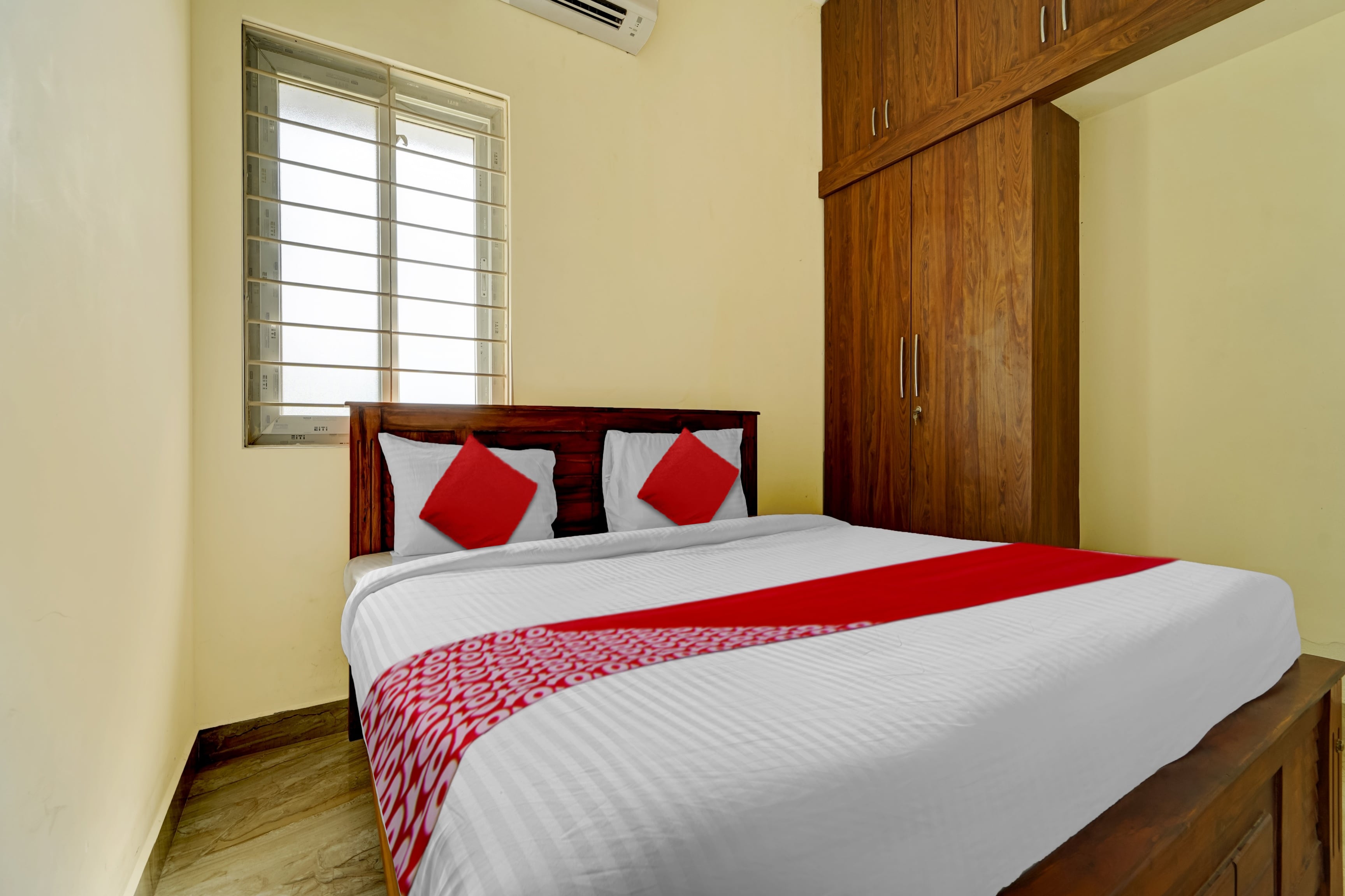 Hotel O MM Home Stays - Tap to explore photos