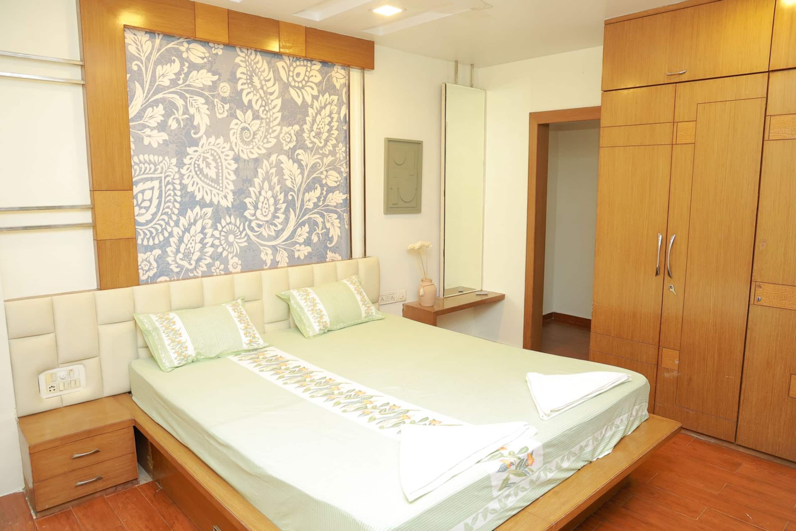 Luxury 2 bhk in Banjara Hills - Tap to explore photos