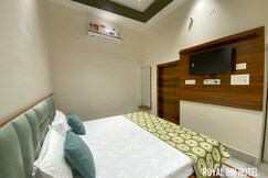 Royal In Hotel
