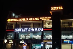 HOTEL IMPERIA GRAND