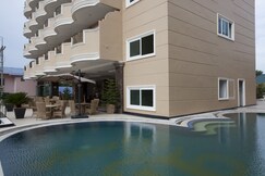 LK Noble Suite