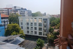Ram Nivas 2BHK | 100m Vadakumnathan Temple