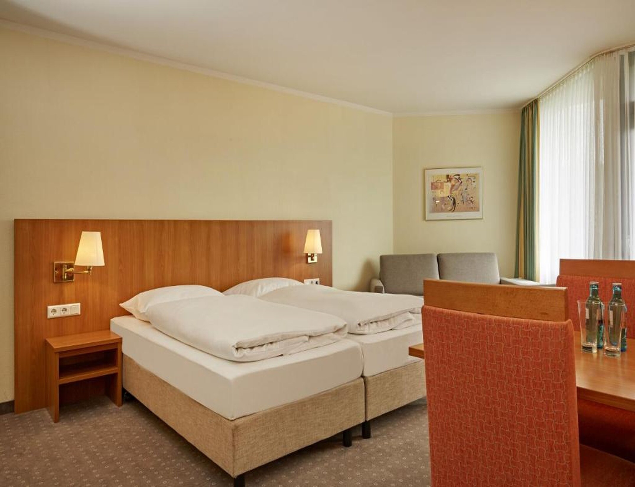 Sunday Hotel Willingen - Tap to explore photos