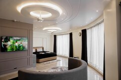 Address of Hayaat Luxe Stays | Omaxe Hazratganj (Ekana Stadium)