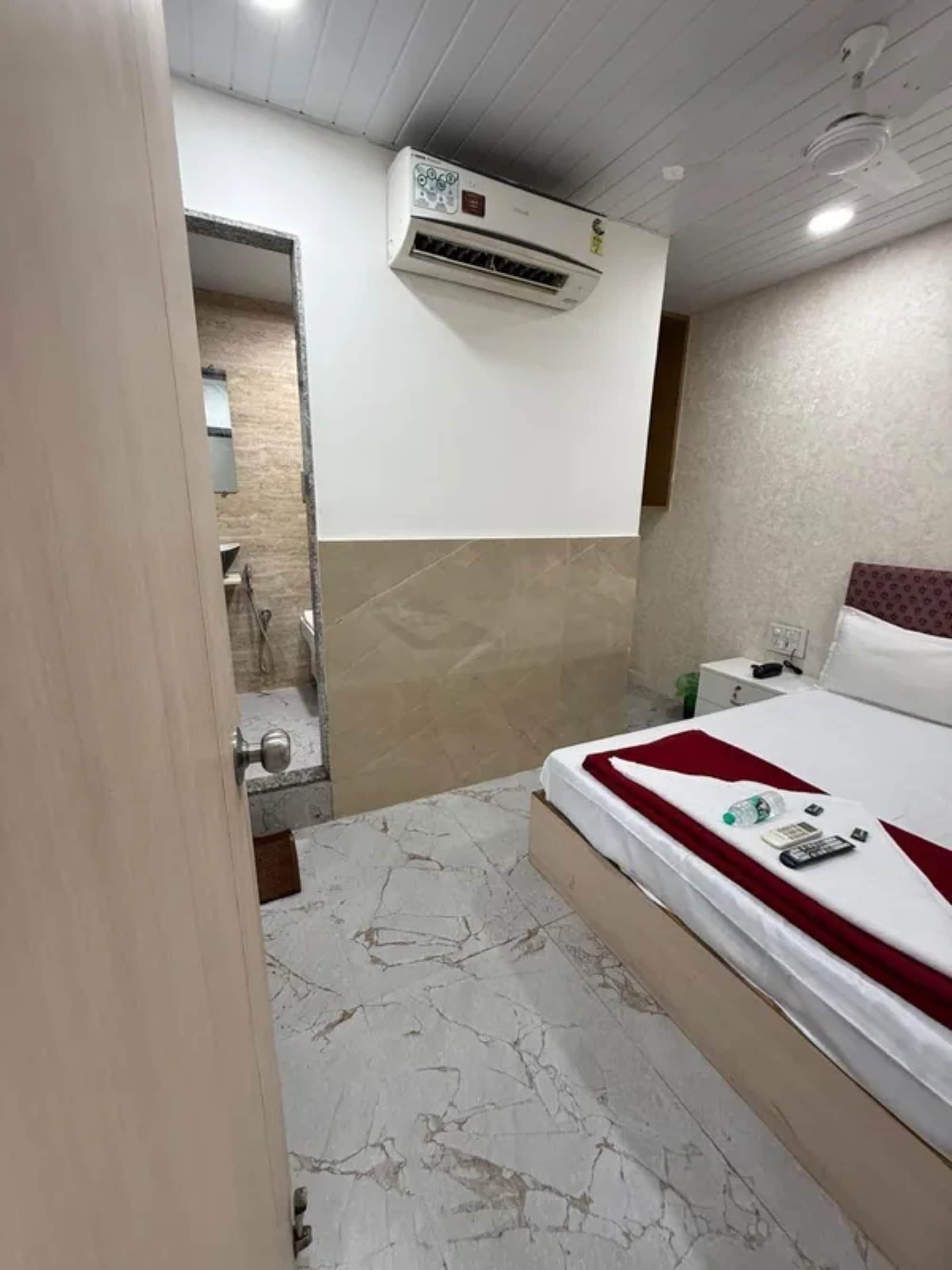 FabHotel Bala's Residency - Tap to explore photos