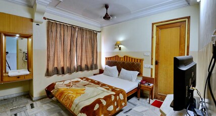 Hotel Yatrik Room Type - Double Bed Deluxe AC Room
