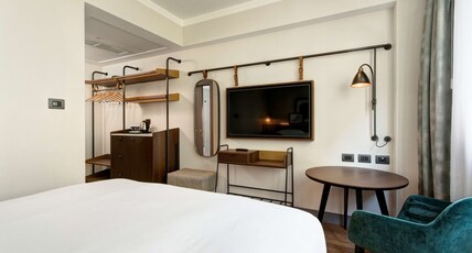 DoubleTree By Hilton Rome Monti Room Type - QUEEN GUEST ROOM