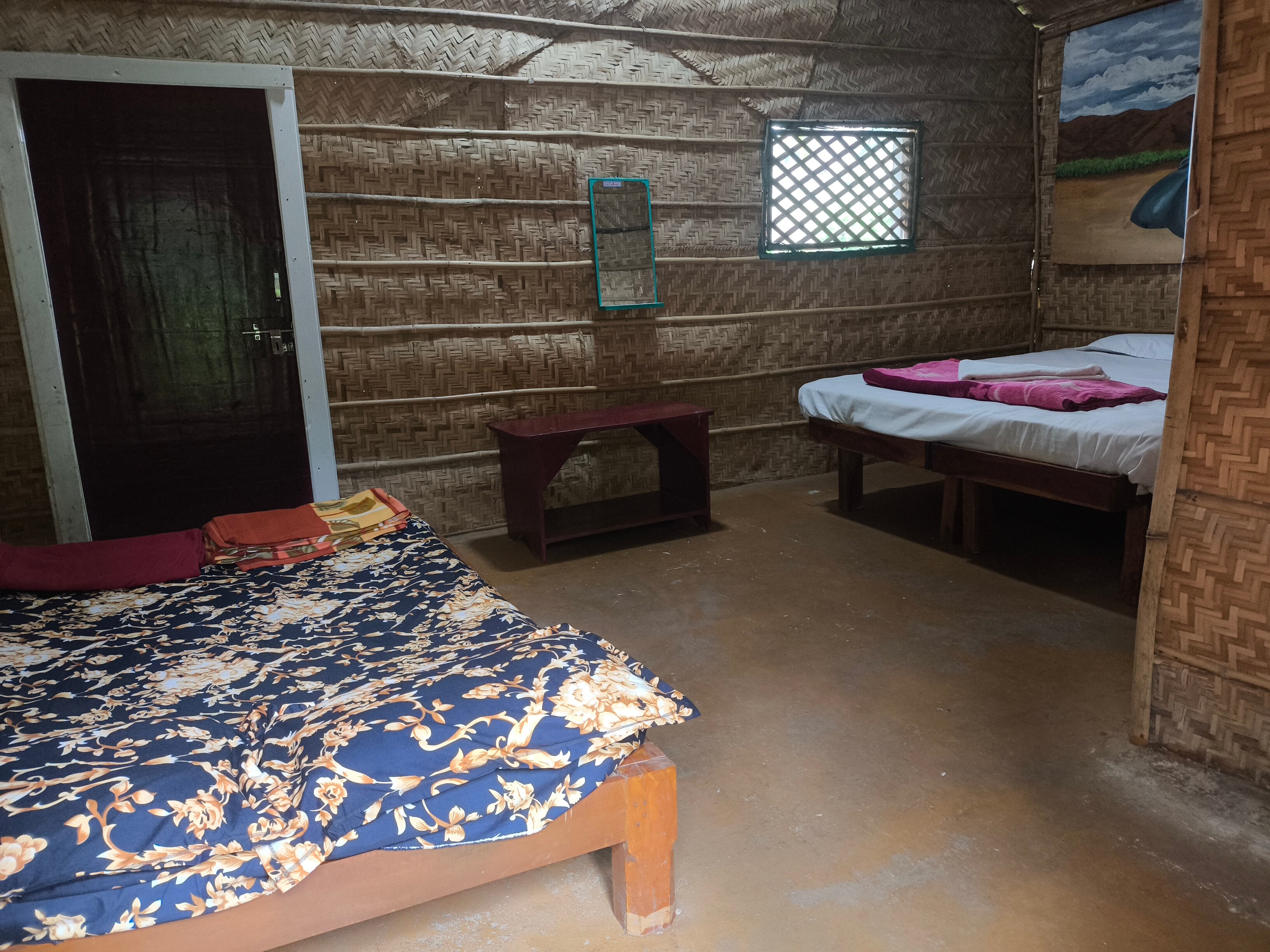 Laughing hampi - Tap to explore photos