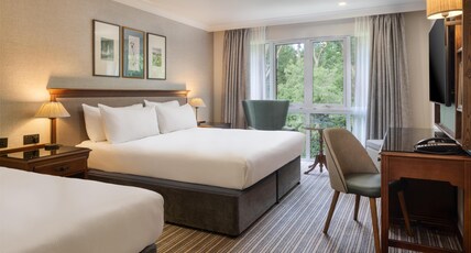 DoubleTree by Hilton Cheltenham Room Type - KING FAMILY GUEST ROOM