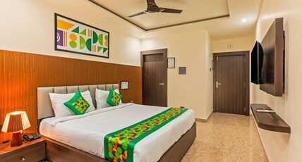 Treebo Sloka Residency Room Type - Deluxe Family Room