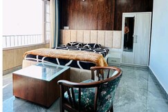 WANDER INN HOME STAY